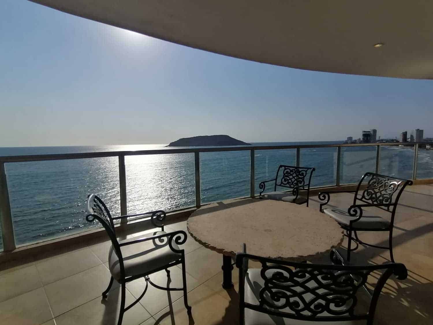 LOC GOLDEN ZONE Mazatlan Rentals and Management